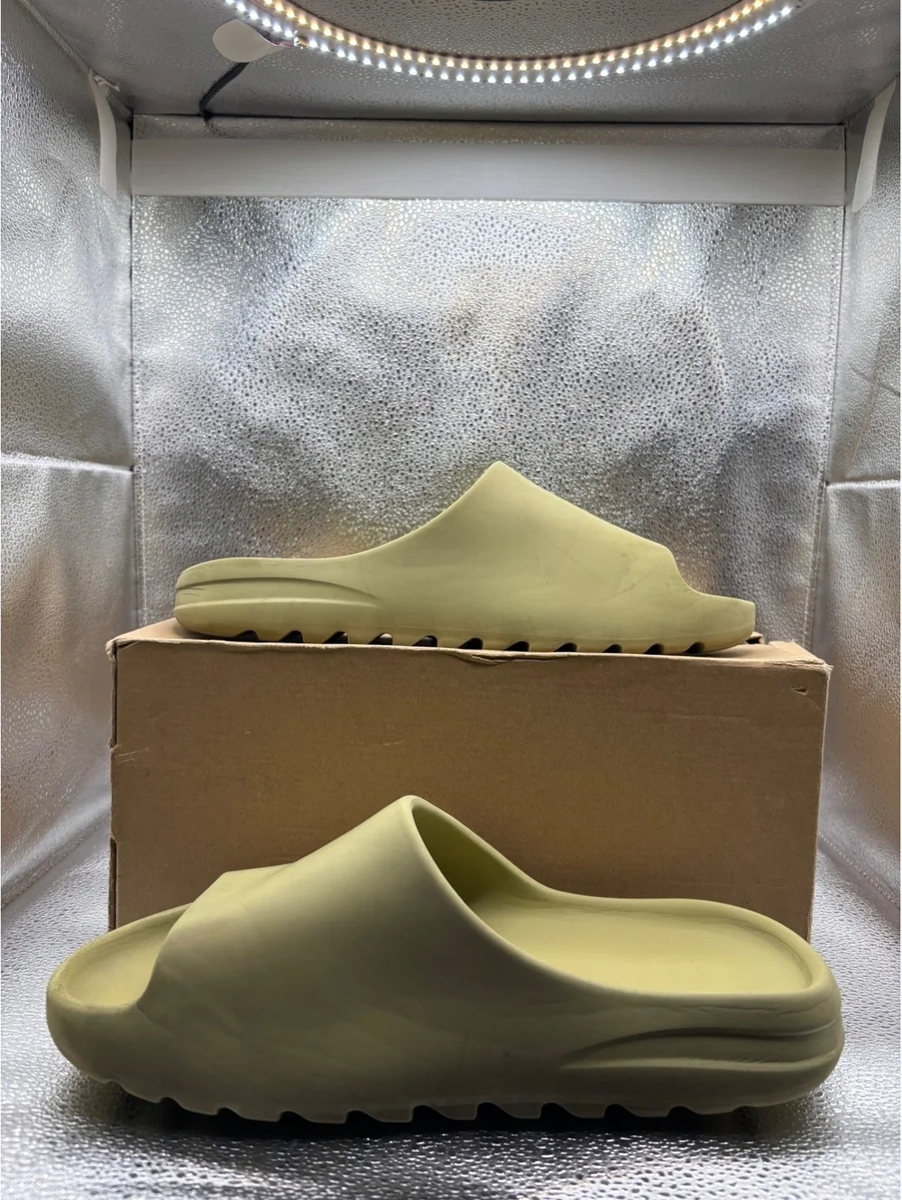Adidas Yeezy slide resin